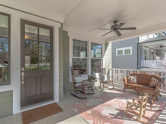 2nd image of 514 Wonderwood Dr
