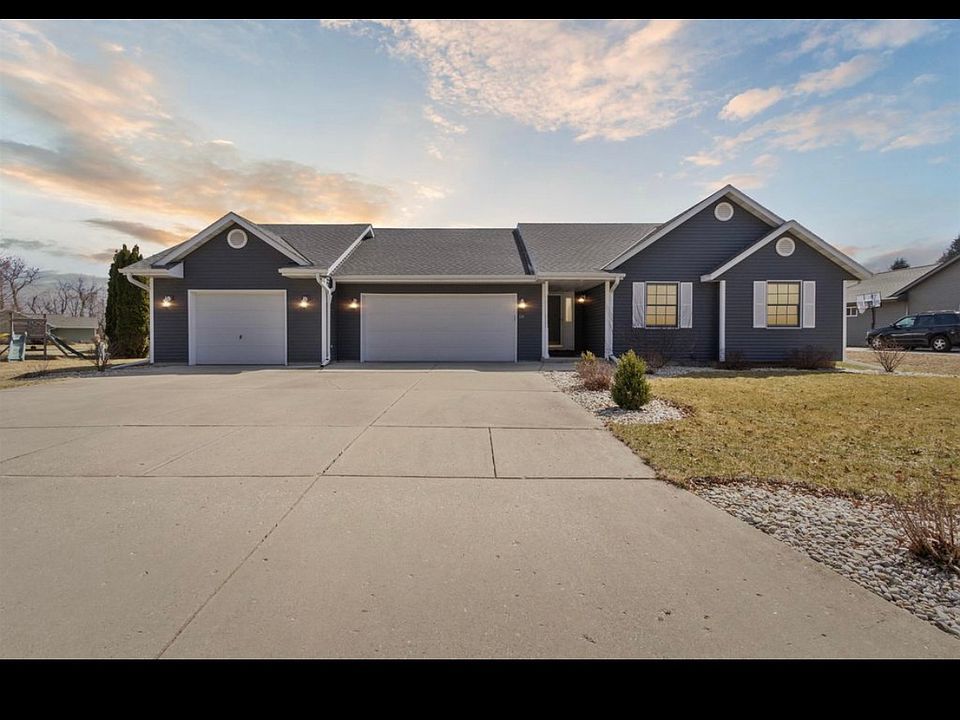 1st image of 715 Desoto Dr