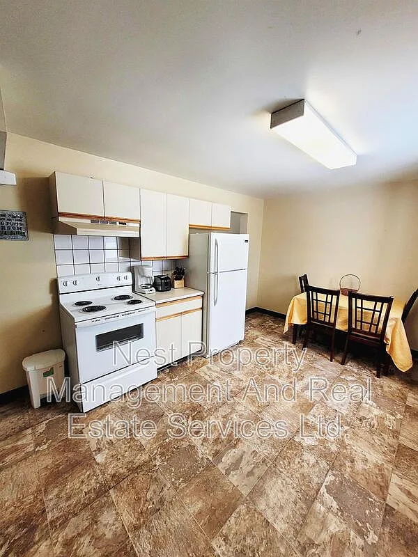 2 bed, 1.0 bath, $1,895 — Photo 2