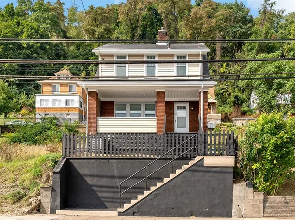 1327 Island Ave, Mc Kees Rocks, PA 15136