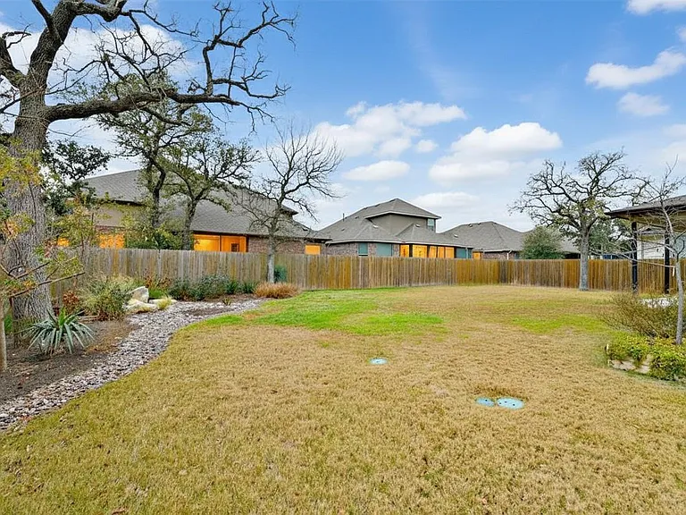 2445 Etta May Ln — Photo 23