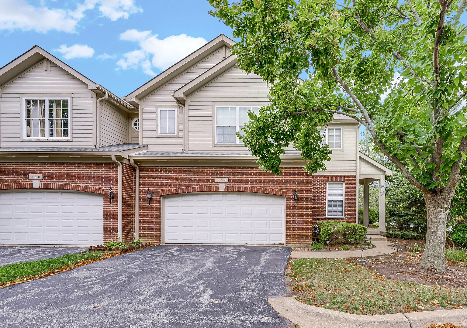 3 bed, 2.5 bath, 2565 sqft, $3,395 — Photo 1