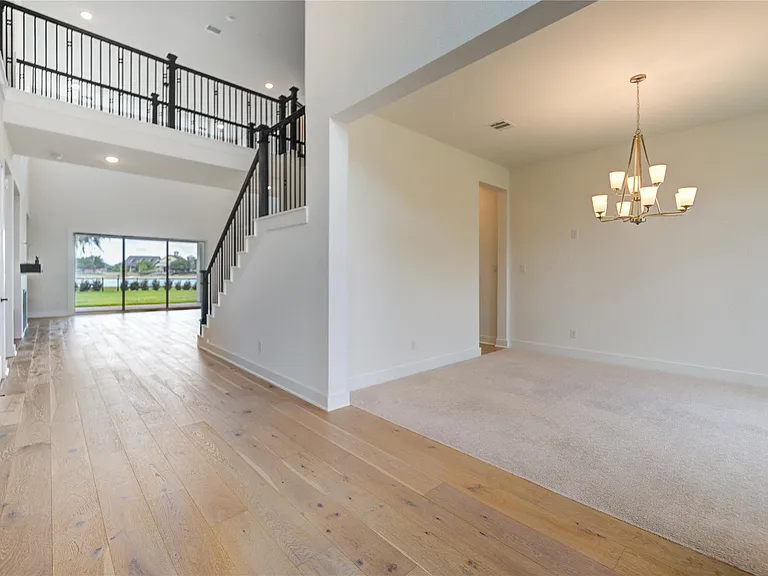10318 Fountain Shore Dr — Photo 7