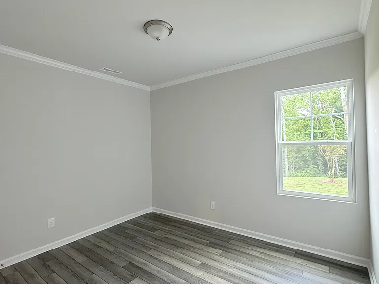 125 Red Robin Rd — Photo 15