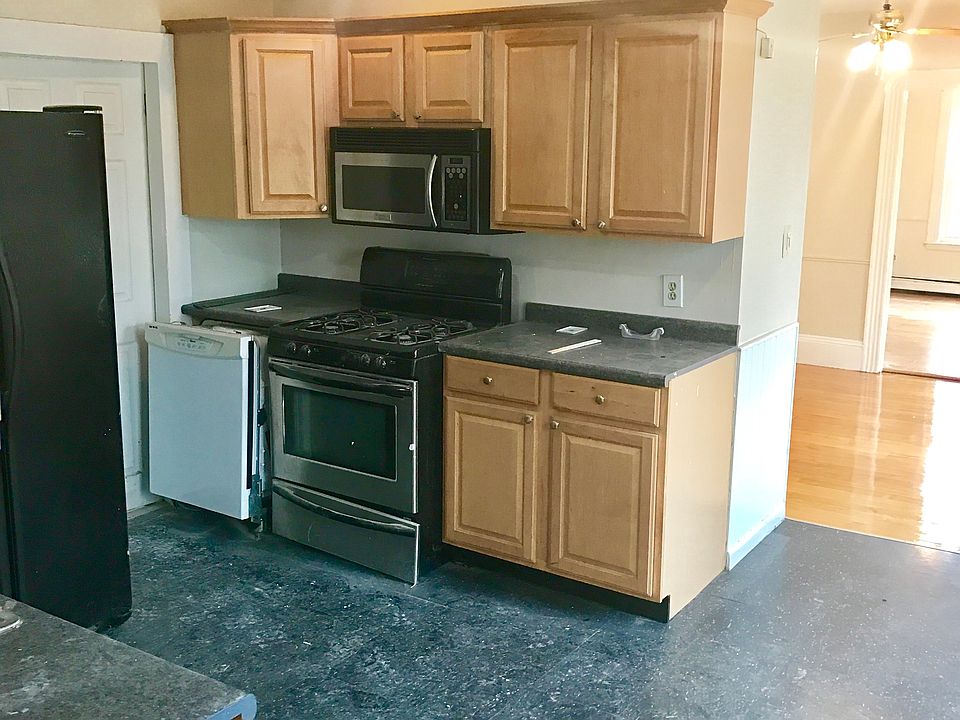 1st image of 81 Dyer Ave #2