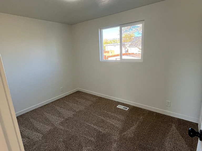 280 N New Star Dr — Photo 10