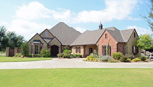 1st image of 1160 W Carolina Cherry Court Way