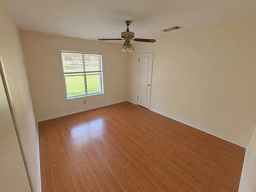 2307 Oliver Ave Photo 1