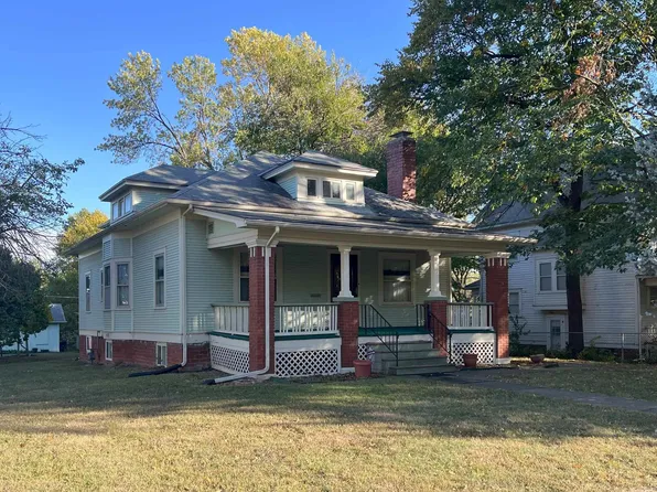 100 SW Western Ave, Topeka, KS 66606