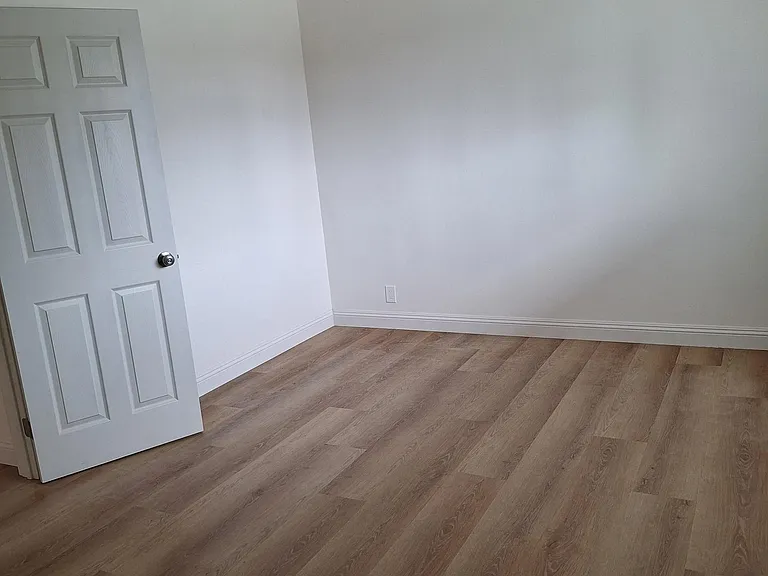 10211 Crenshaw Blvd — Photo 10