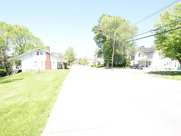 4th image of 523 N Main St
