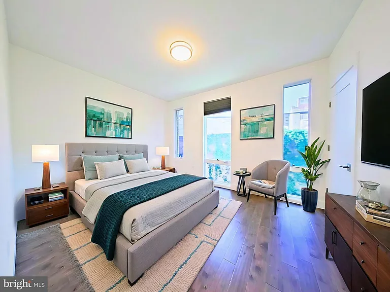 421 Wallace St — Photo 14
