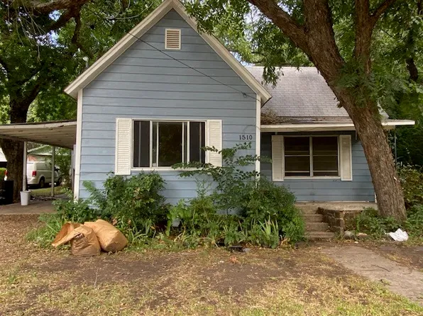 1510 S Lindsay St, Gainesville, TX 76240