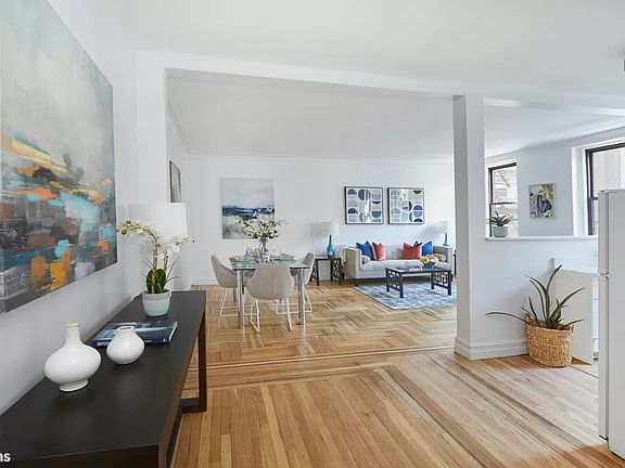 3rd image of 111 W 94th St APT 4E