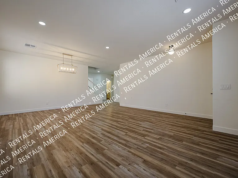 46137 W Belle Ave — Photo 5