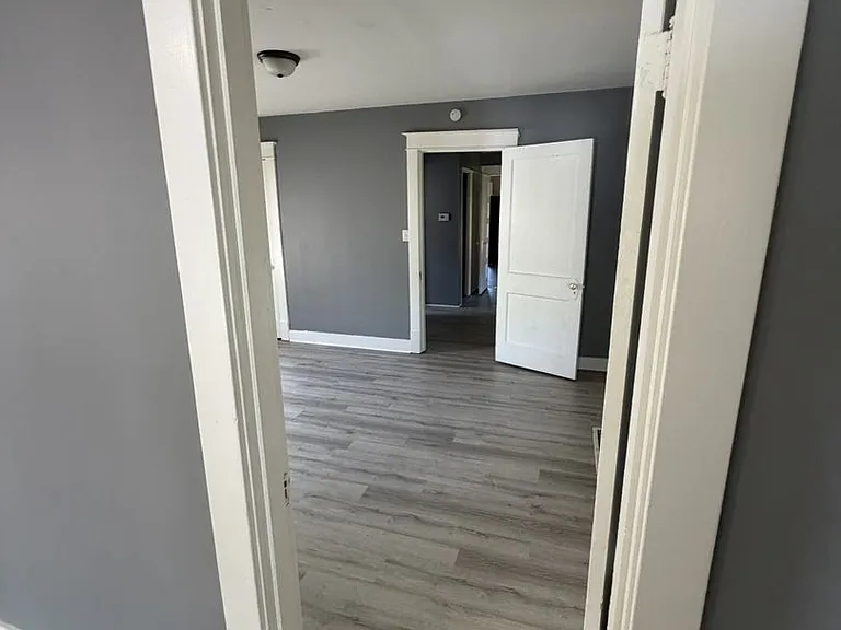 1708 W Gaulbert Ave — Photo 4