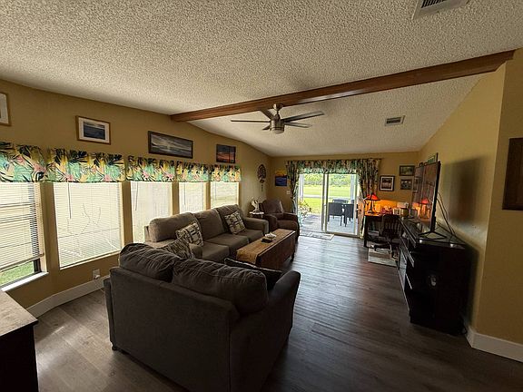 5th image of 253 Las Palmas Blvd