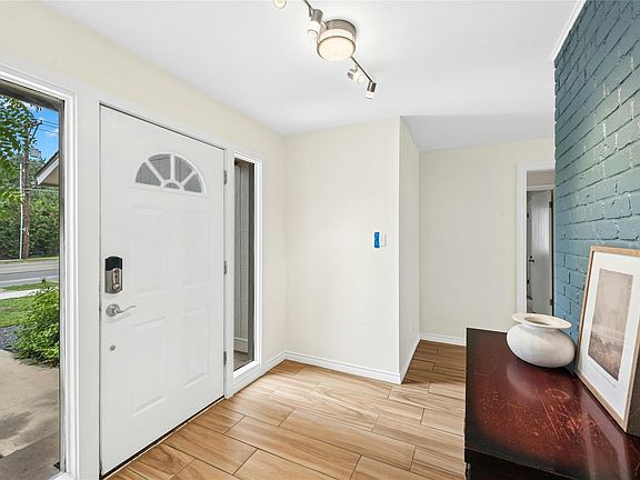 2nd image of 4805 Duval Rd