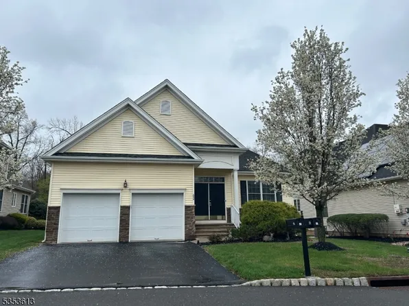 62 Patriots Way, Somerset, NJ 08873