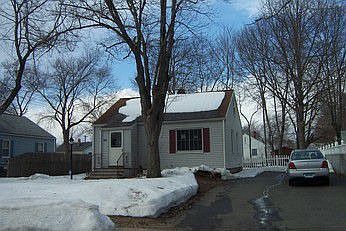 1st image of 82 Oxford Dr