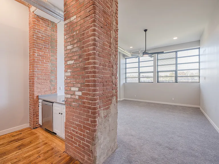 556 Atwells Ave — Photo 6