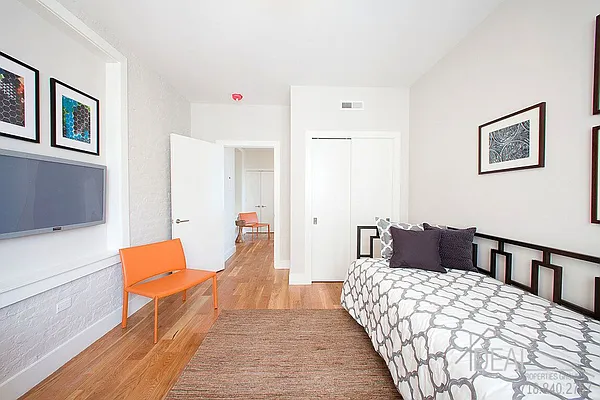 Rented by Ideal Properties Group | media 15