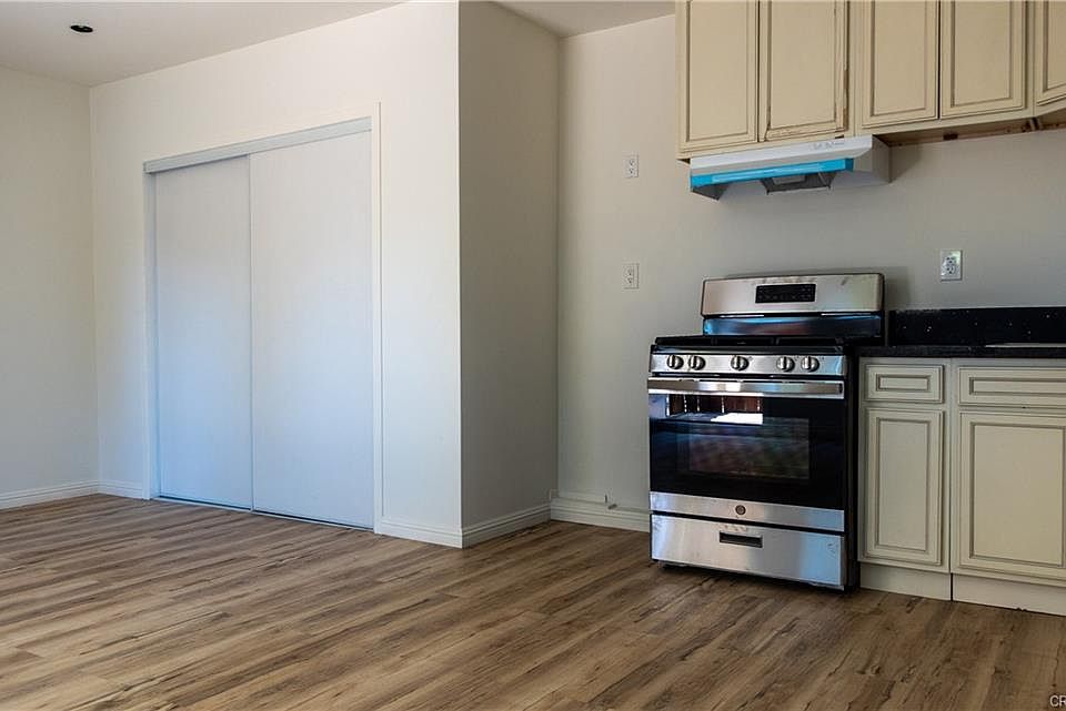 1st image of 8333 Keokuk Ave