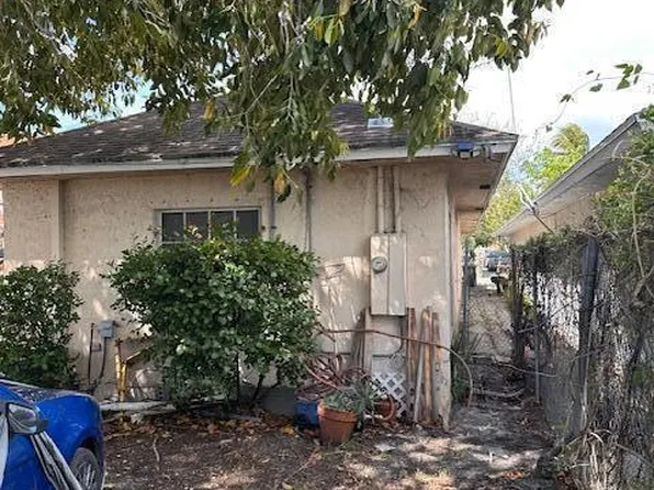 518 S E Street, Lake Worth Beach, FL 33460