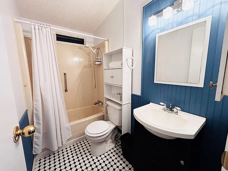 7071 Spanish Moss Ln — Photo 15