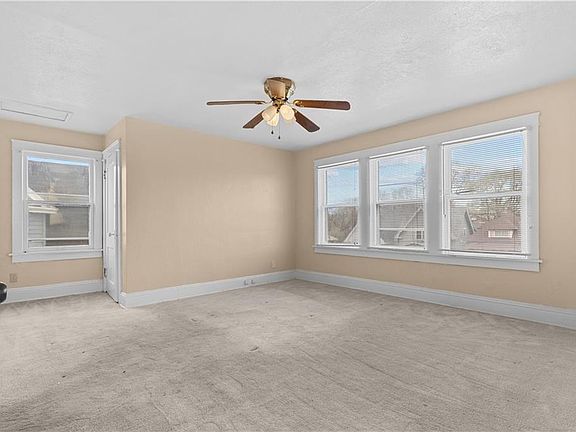 4th image of 611 Stewart Ave