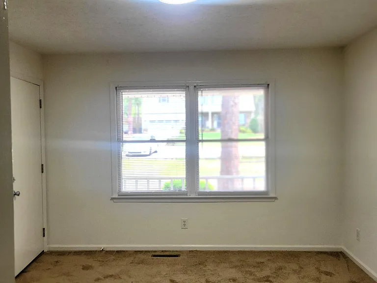 607 Longleaf Rd #B — Photo 21