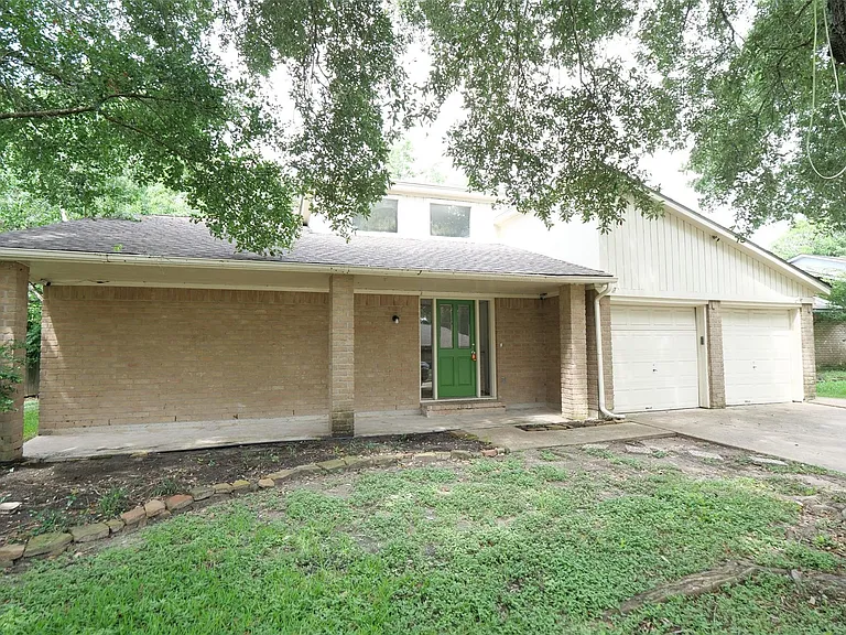 15654 Boulder Oaks Dr — Photo 2