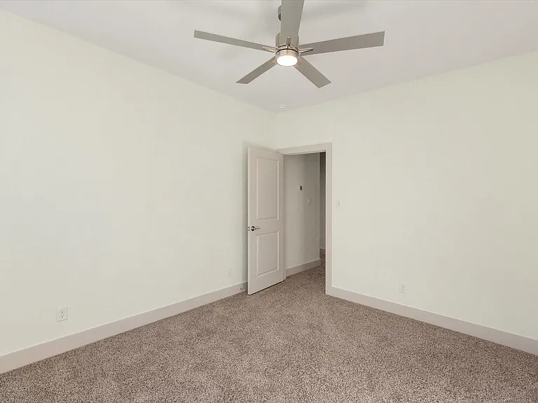 504 E Kimball St #1 — Photo 22
