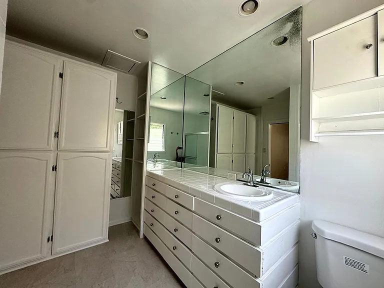 8951 Cynthia St — Photo 25