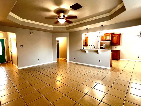 5th image of 6218 Queen Bess Dr