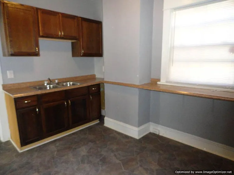 5605 Brooklyn Ave — Photo 15