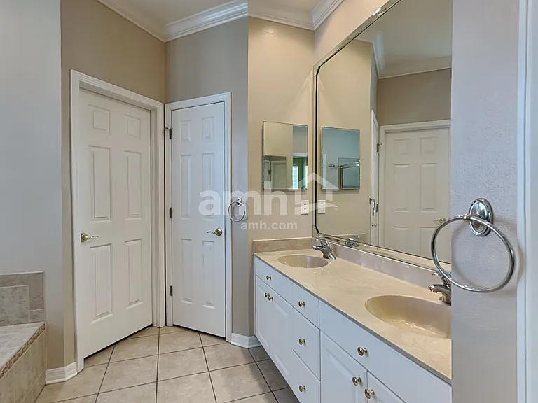 10444 Canary Isle Dr — Photo 11