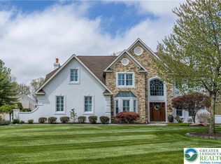7637 Longwood Dr, Orefield, PA 18069