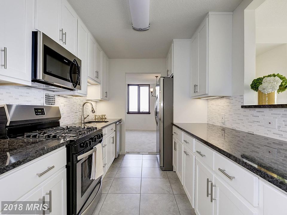 1st image of 4 Monroe St APT 1202