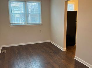 312 Mulberry St, Darby, PA 19023