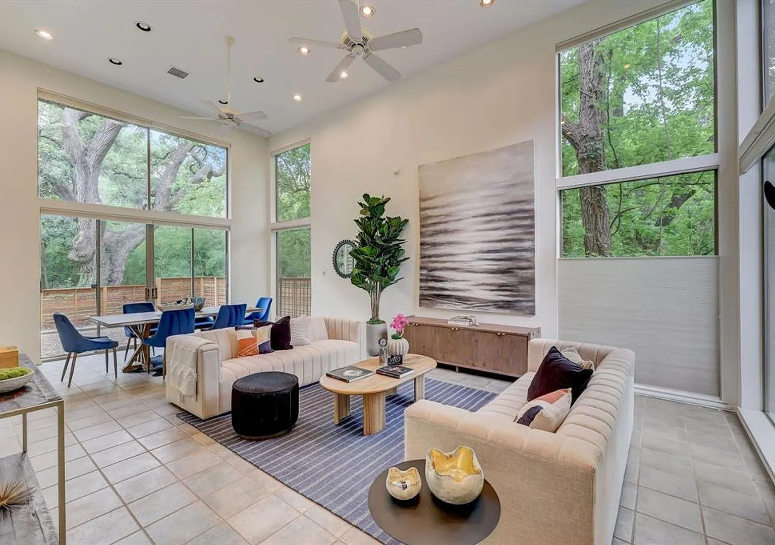 805 Leonard St - Amazing 7 bed House walking distance to UT. — Photo 2