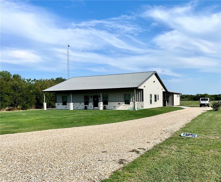 1074 E Weinberger Rd, West, TX 76691 MLS 217506 Zillow