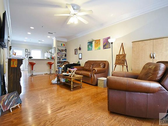 3rd image of 101 Wood Lake Dr Unit 102