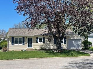 205 E 18th St N, Newton, IA 50208