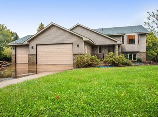 27782 Quarry Rd, Lindstrom, MN 55045