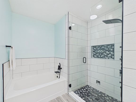 3rd image of 96028 Cottage Ct