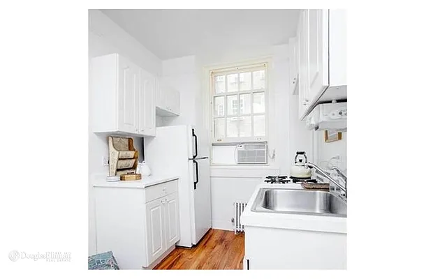 Rented by Douglas Elliman | media 9