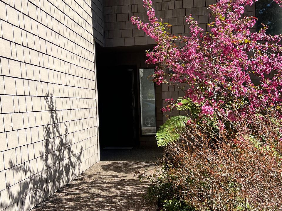 1st image of 5525 Scotts Valley Dr Unit 2