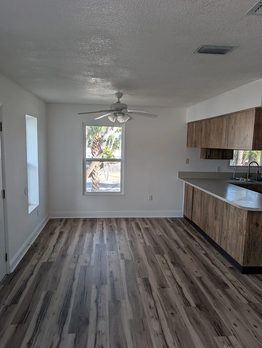 Dining Area - 2606 1st St