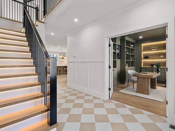 3rd image of 72 Valley Rd